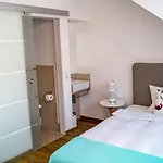 Am Rebenhang 3*