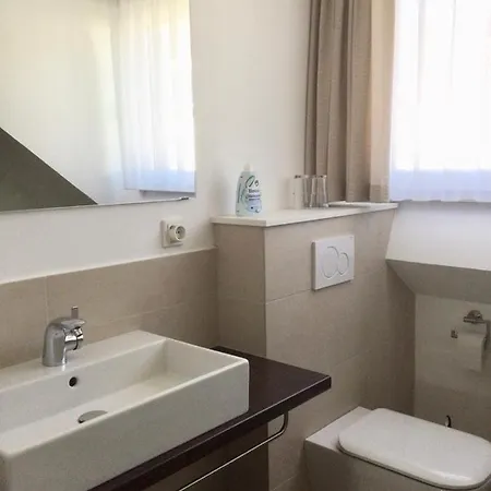 Estalagem Gaestehaus Am Rebenhang