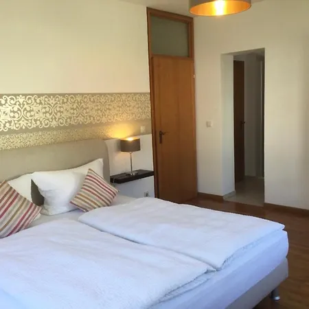 Estalagem Gaestehaus Am Rebenhang *